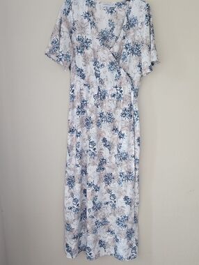 Piper And Scoot Blue Floral Wrap Maxi Dress Medium